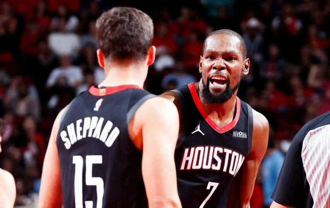 展现跨阵容 展现跨阵容